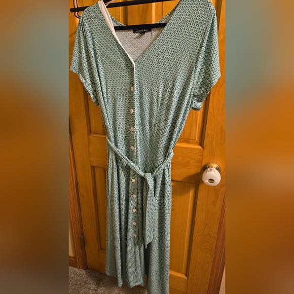 Chadwicks Green Midi Sundress with Flutter Sleeves and Peter Pan Collar - Picture 1 of 5